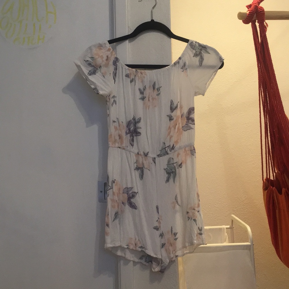 Floral pacsun romper